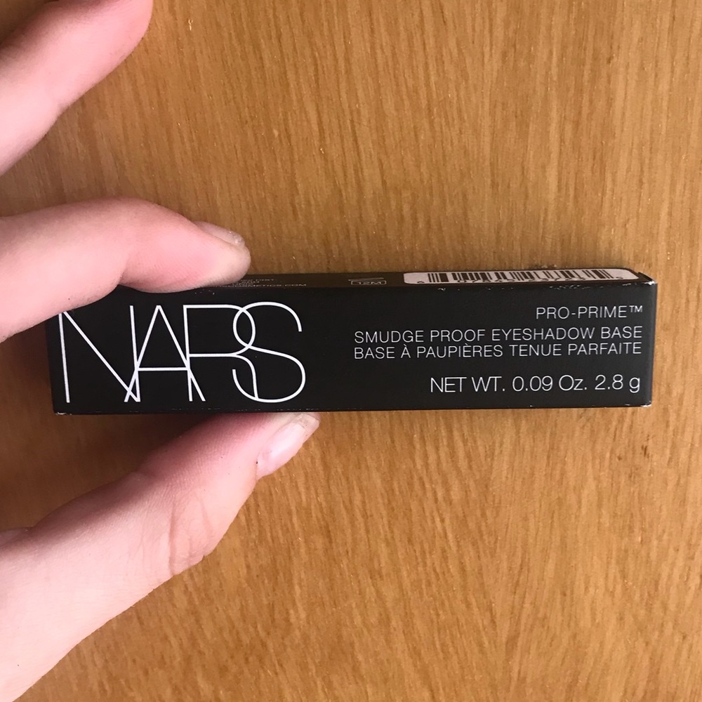 NARS smudge proof eyeshadow base sample